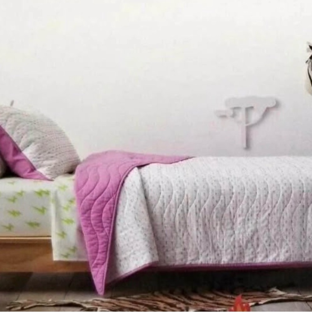 Twin Quilt | Pillowfort